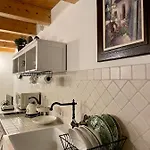 A Casa Di Dora