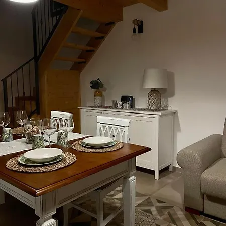 아파트 A Casa Di Dora